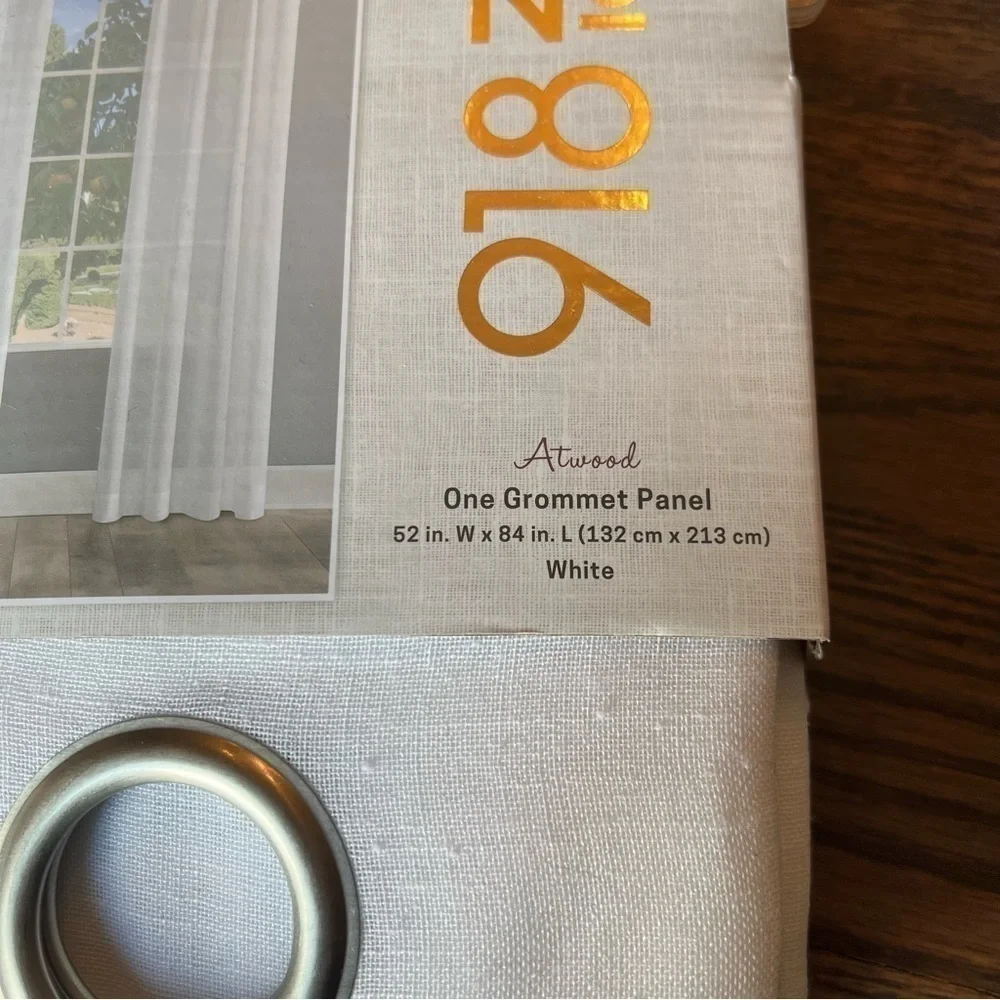 NWT No. 918 white Atwood grommet top curtain panel size 52” x 84”